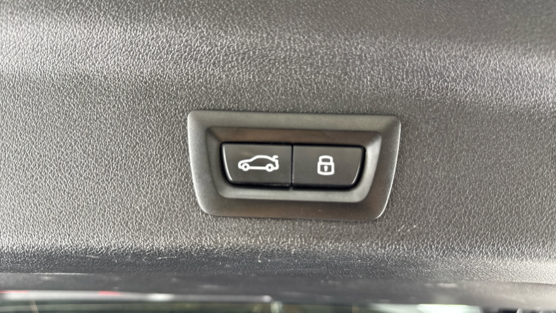 BMW iX1 230kW xDrive30 M Sport 65kWh 5dr Auto Electric Estate